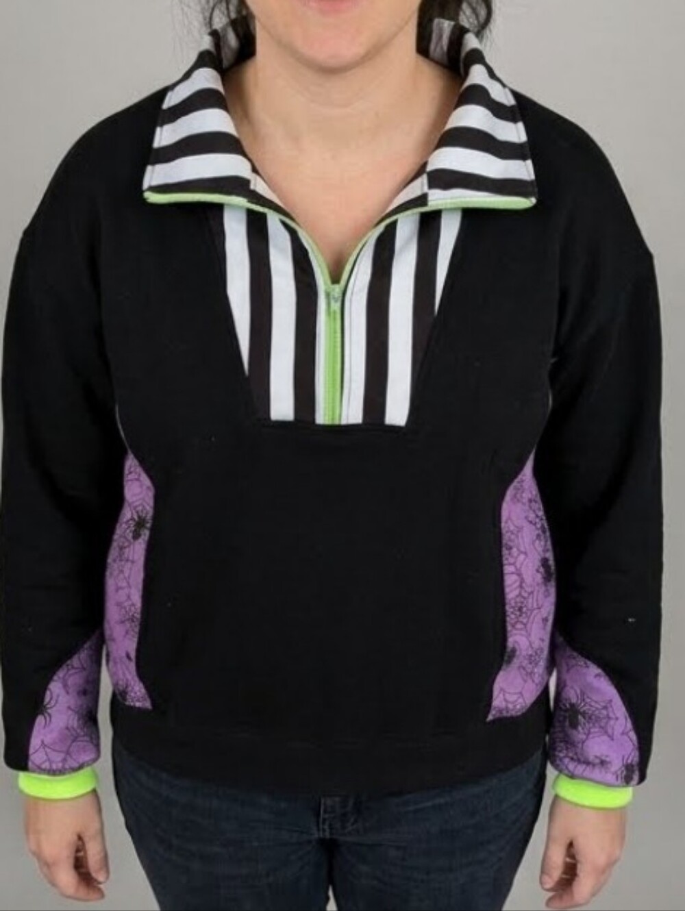 NWOT Beetlejuice Salty Wave Black Pullover with Purple Panels & Lime Trim